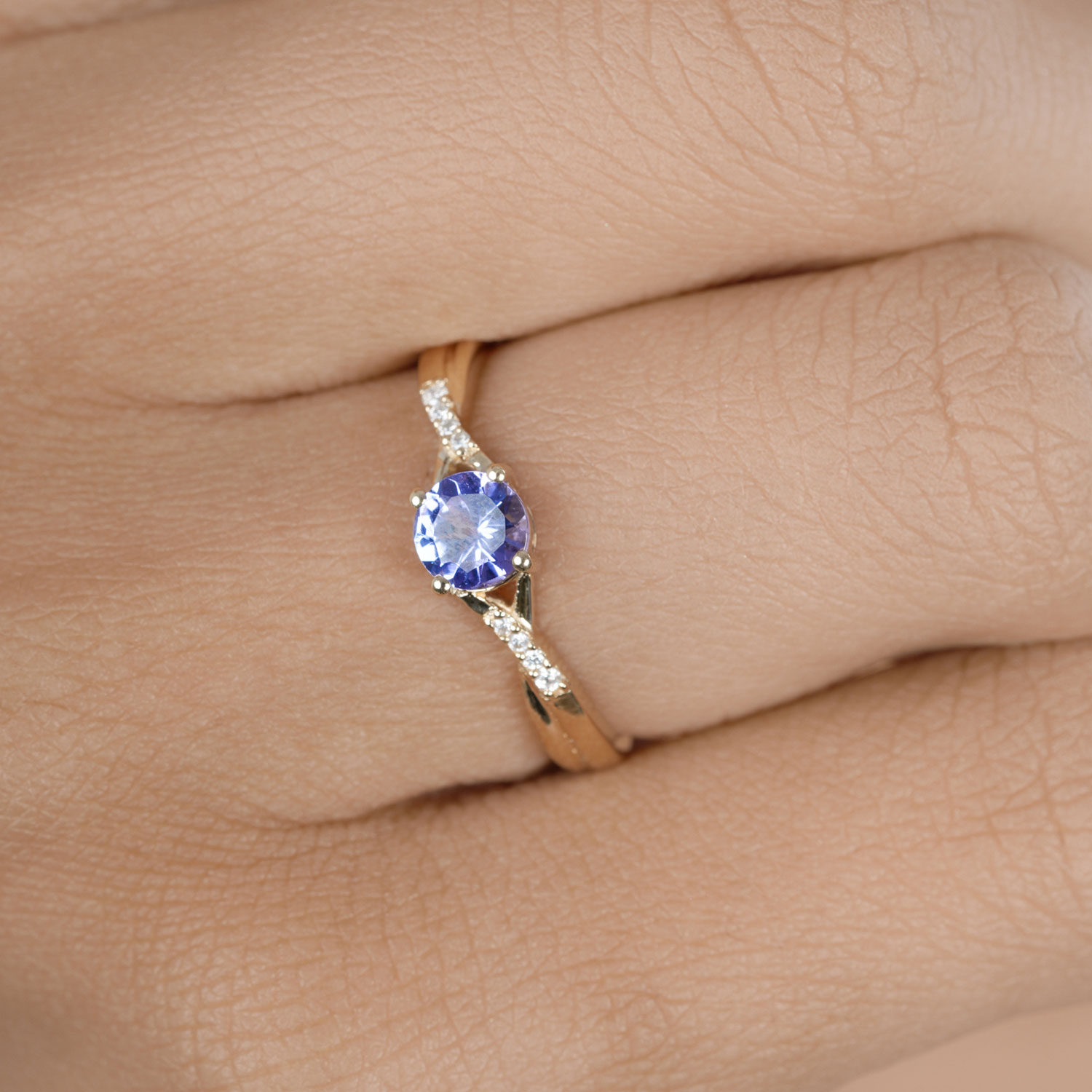 QR20590TANWD-AAP-14KY