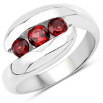 .925 Sterling Silver 0.76 ctw Garnet 3 Stone Ring